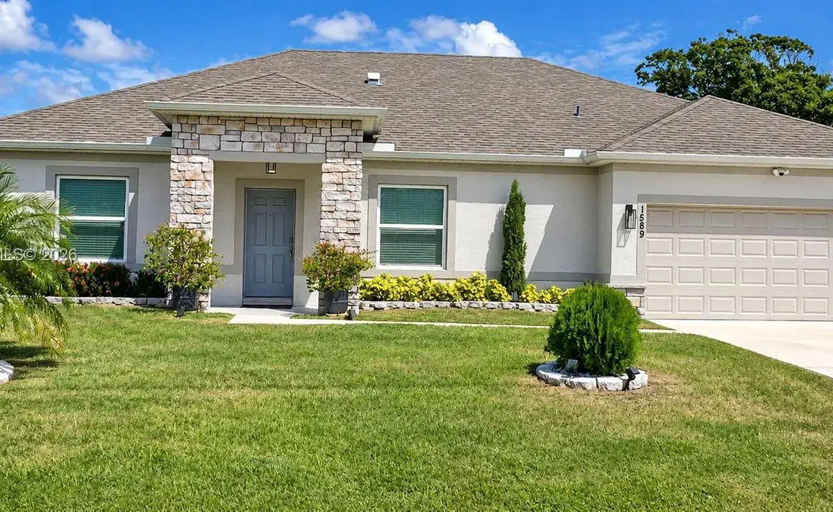 1589 SE Dome Cir, Port St. Lucie FL 34952