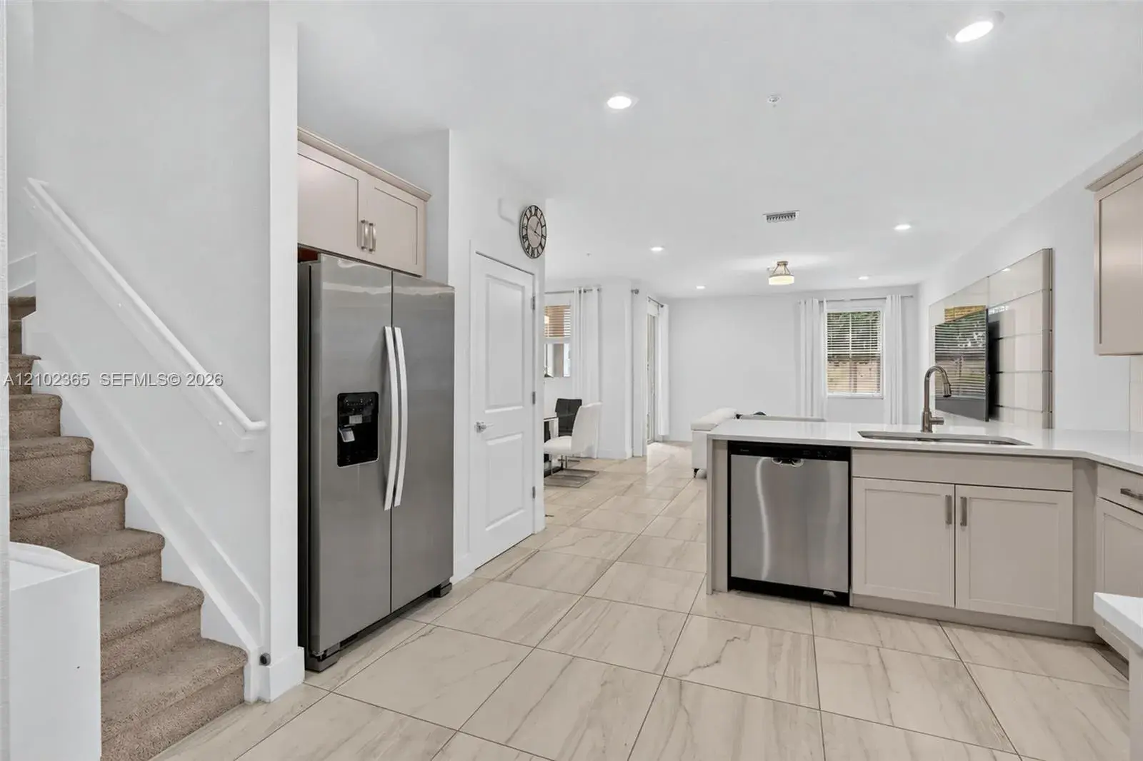 121 SW 170th Ave, Pembroke Pines FL 33027