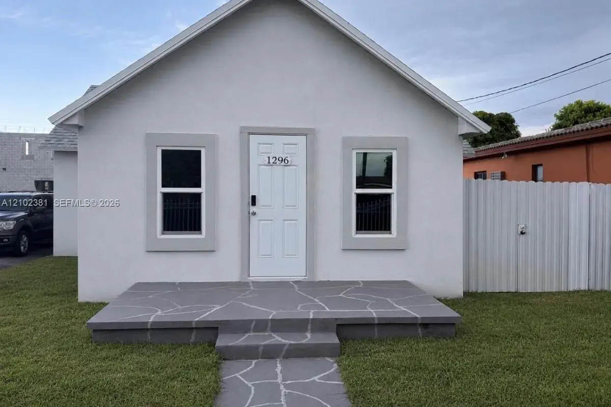 1296 NW 72nd St, Miami FL 33147