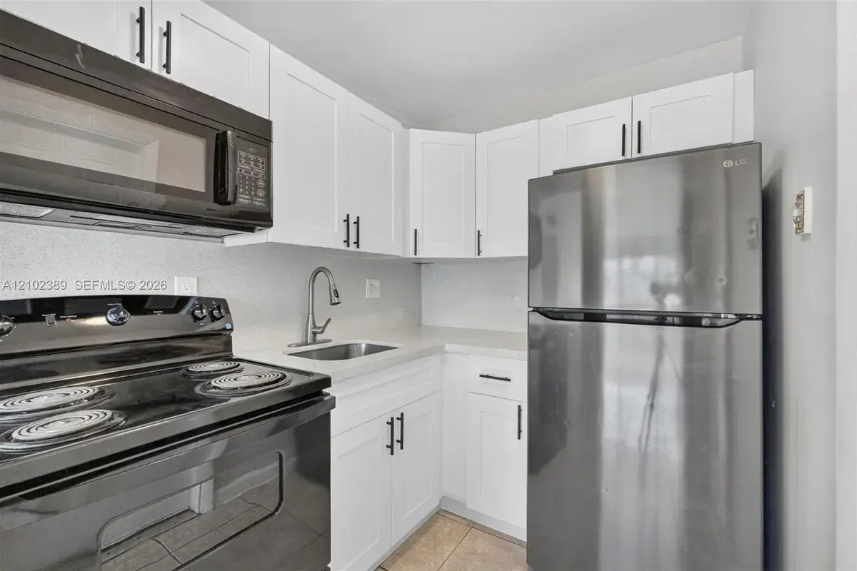 151 SE 6th Ave # 16, Pompano Beach FL 33060