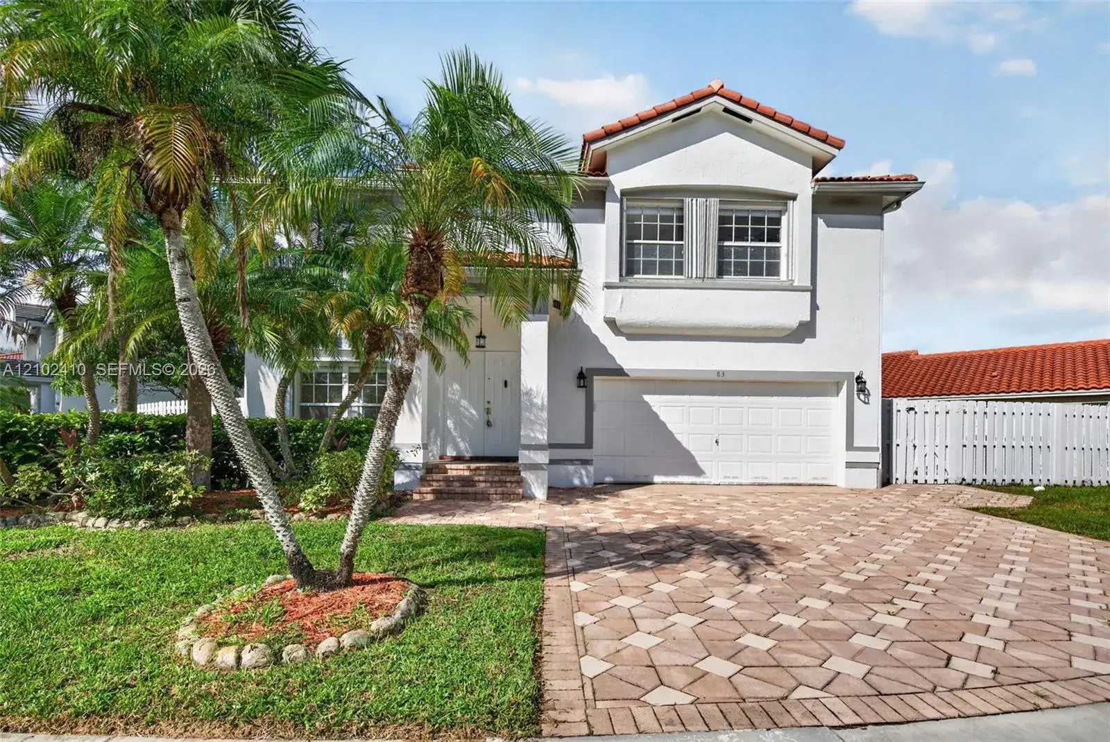 83 Gables Blvd, Weston FL 33326