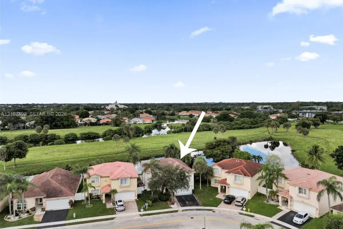 7860 NW 28th St, Margate FL 33063