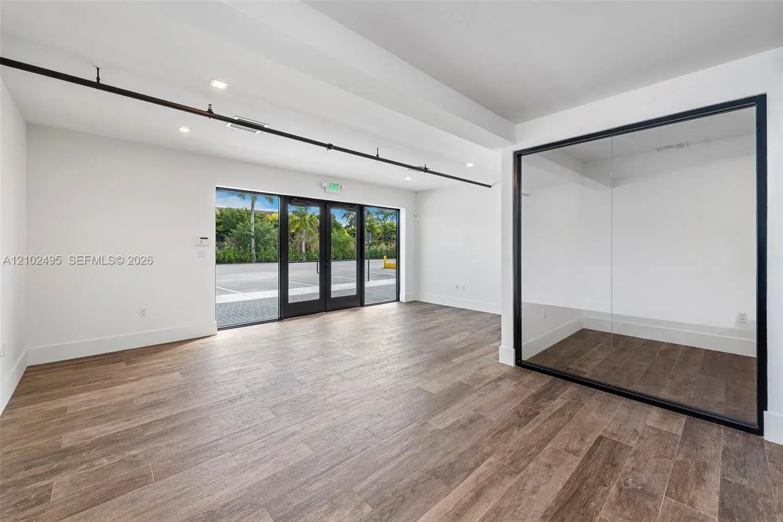 1954 N 30th Road Suite B, Hollywood FL 33021