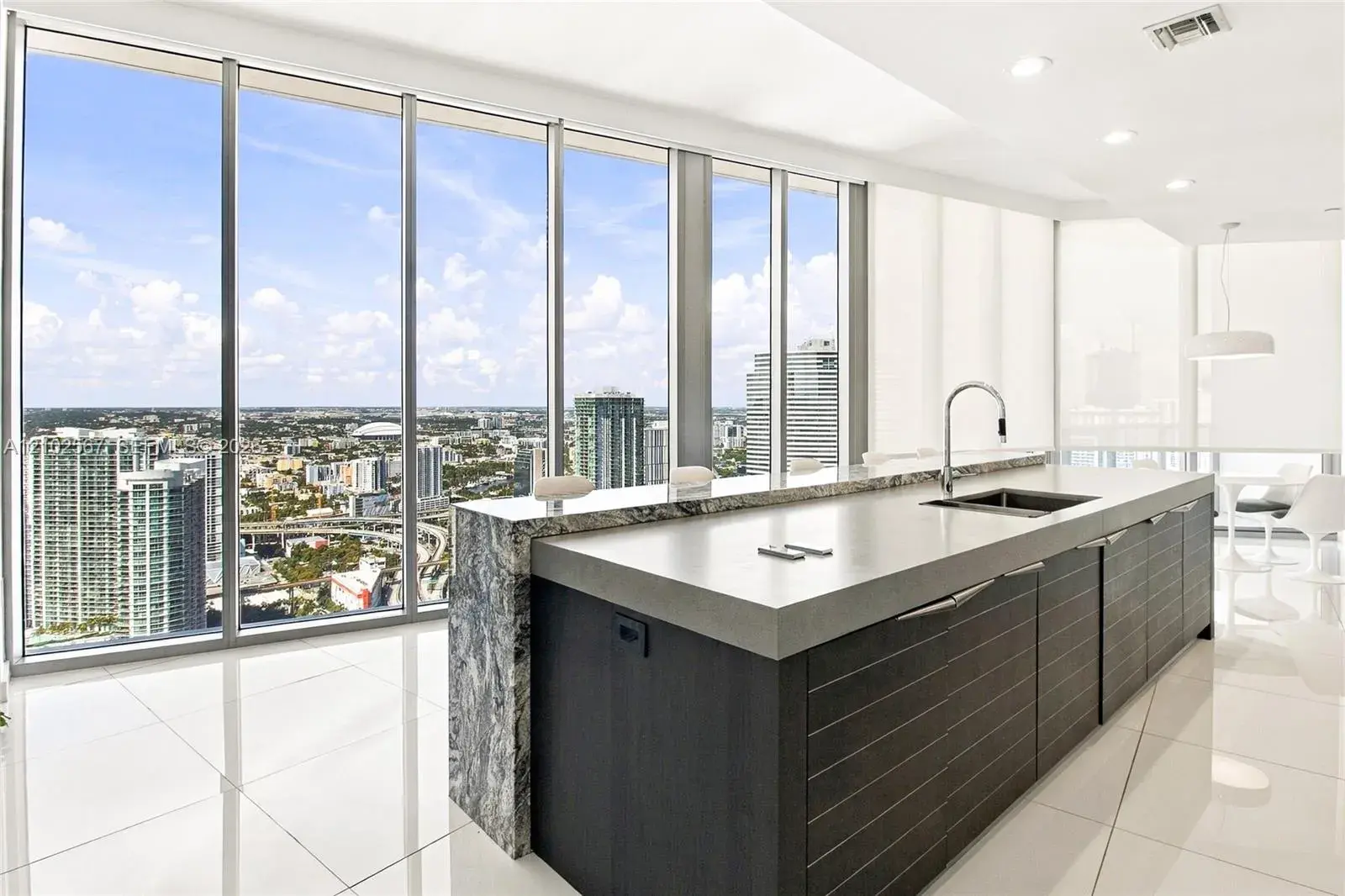 200 Biscayne Boulevard Way # 5302, Miami FL 33131