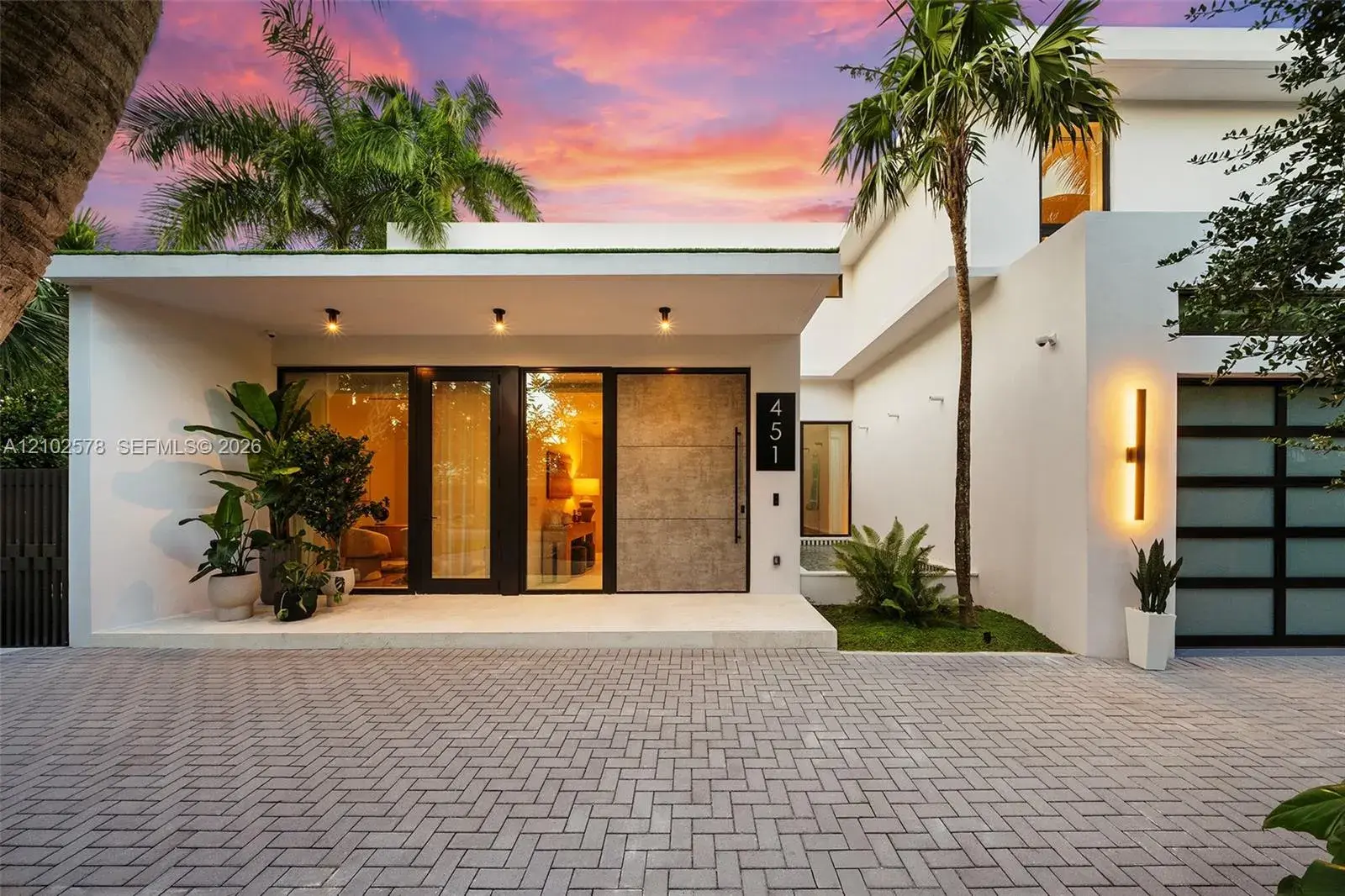 451 NE 52nd St, Miami FL 33137