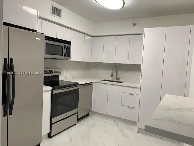 3530 Mystic Pointe Dr # 2703, Aventura FL 33180