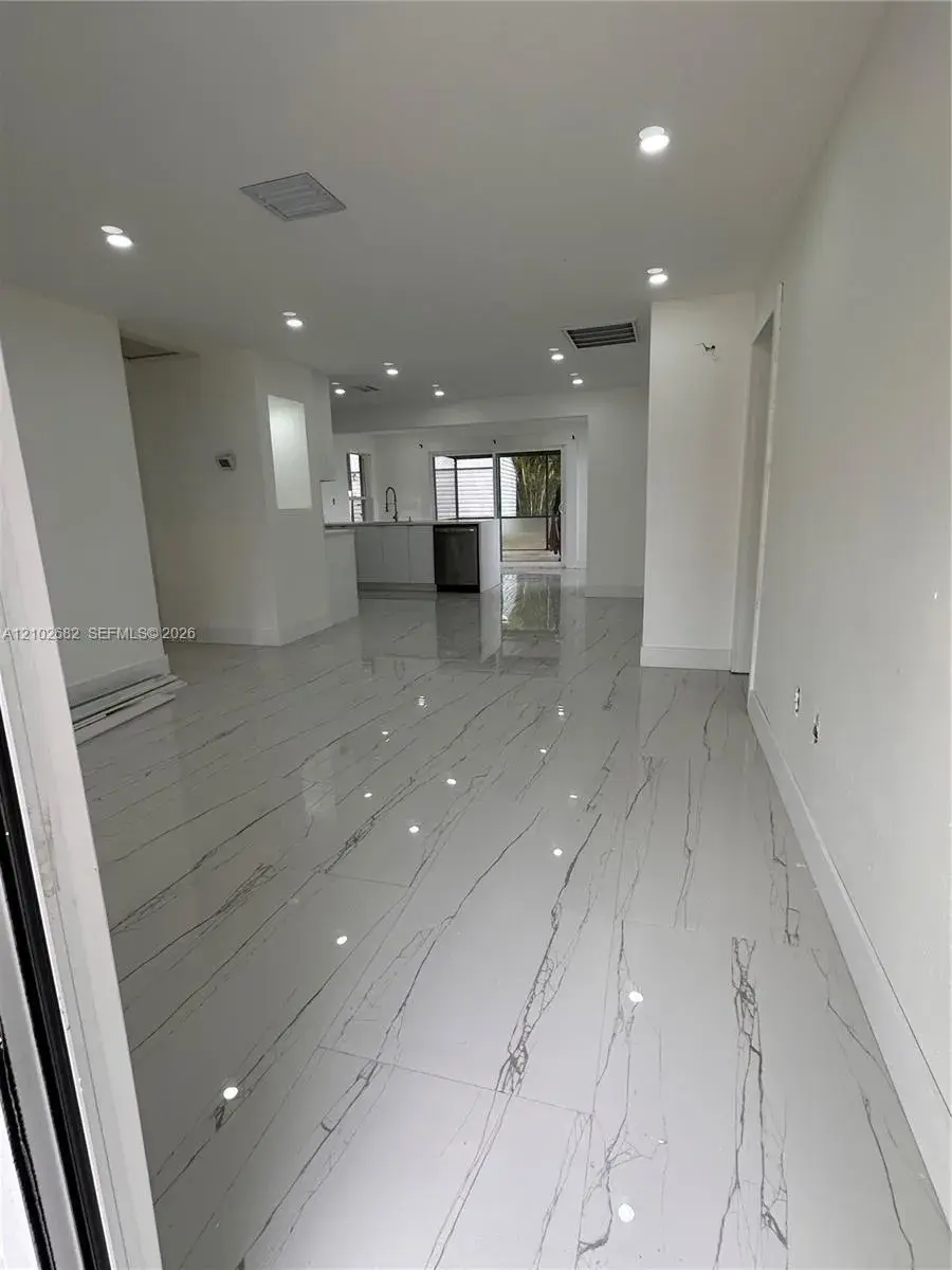 4562 Tennyson DR, North Fort Myers FL 33093