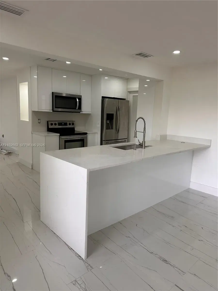 4562 Tennyson DR, North Fort Myers FL 33093