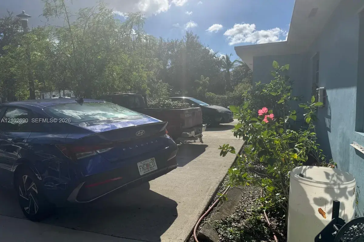 12600 NW 13th Ave, North Miami FL 33167