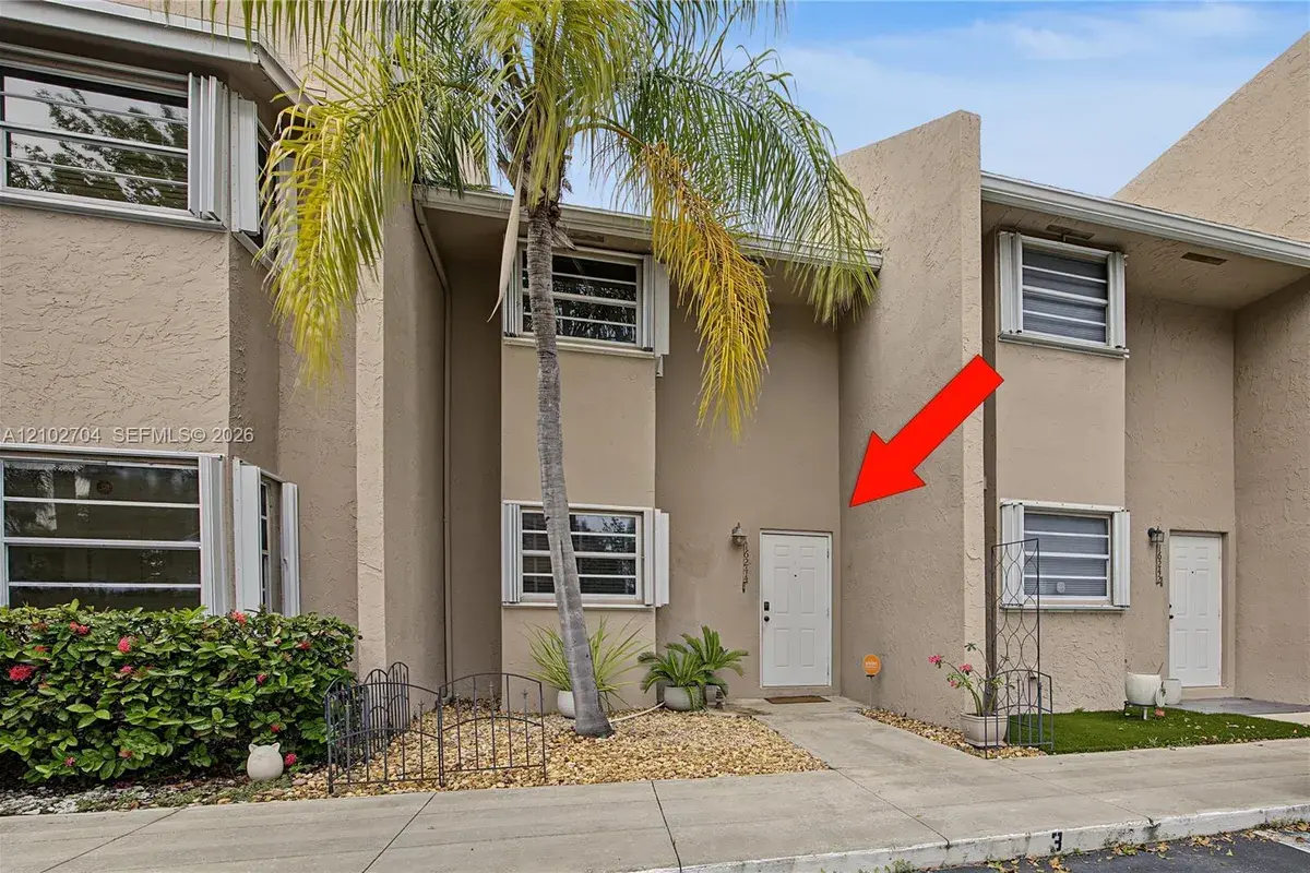 16244 SW 92nd Ave # 3, Palmetto Bay FL 33157