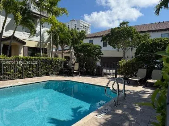 813 S Ocean Blvd, Pompano Beach FL 33062