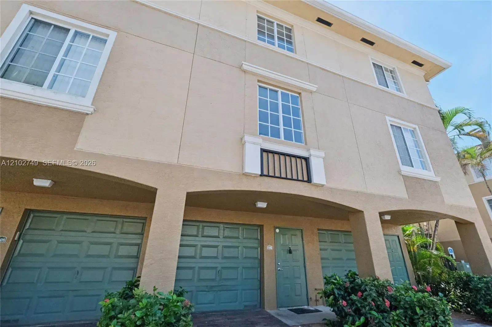 2931 NE 185th St # 1106, Aventura FL 33180