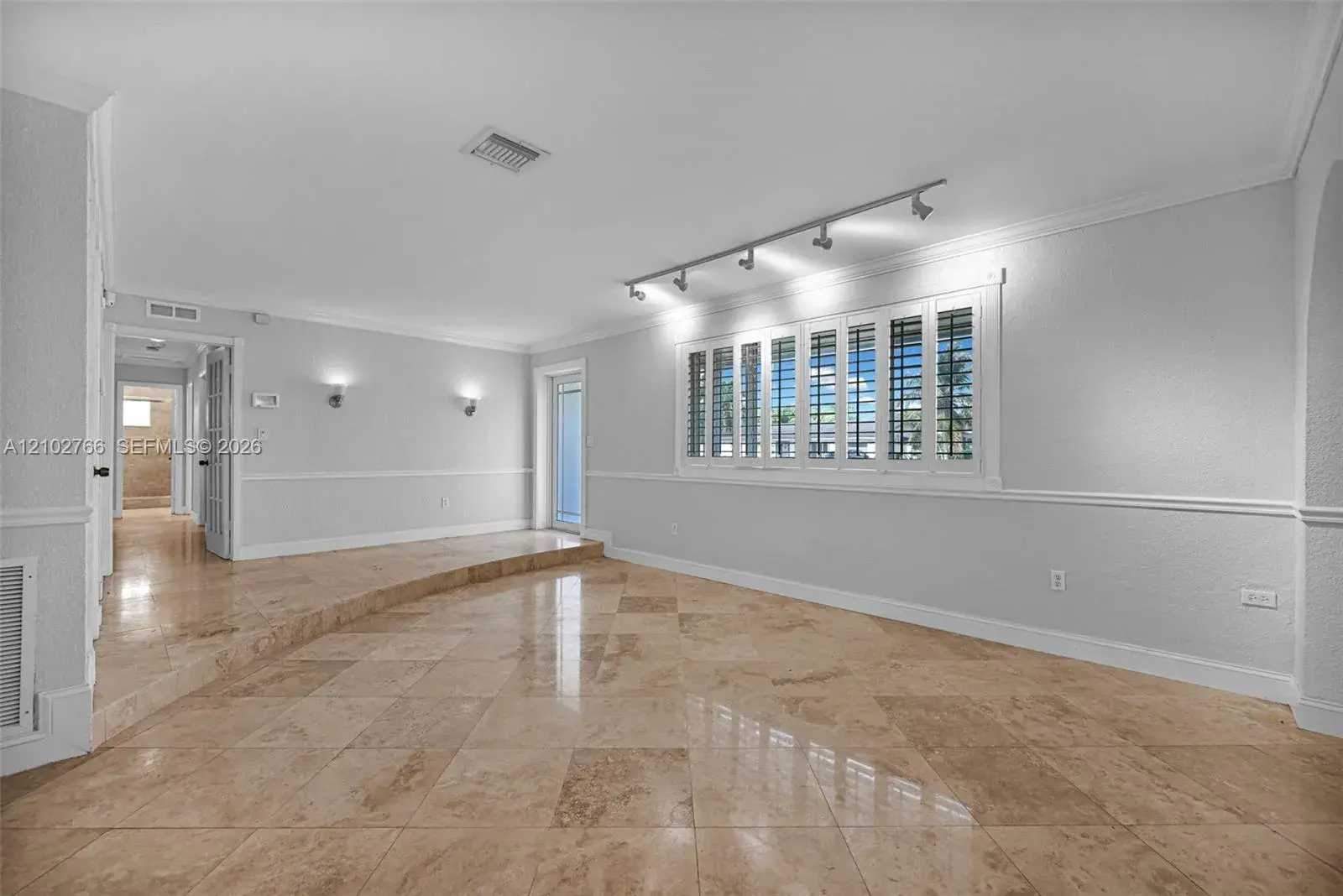 5845 SW 94th Pl, Miami FL 33173