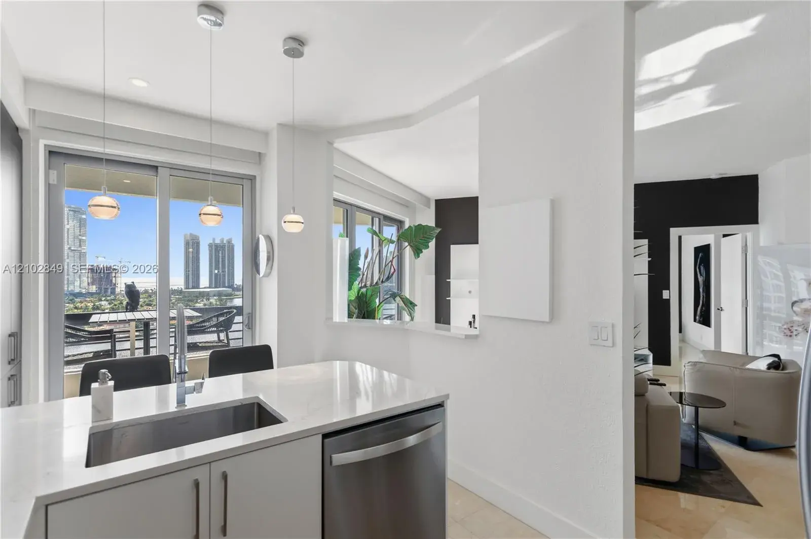 3600 Mystic Pointe Dr # 16, Aventura FL 33180