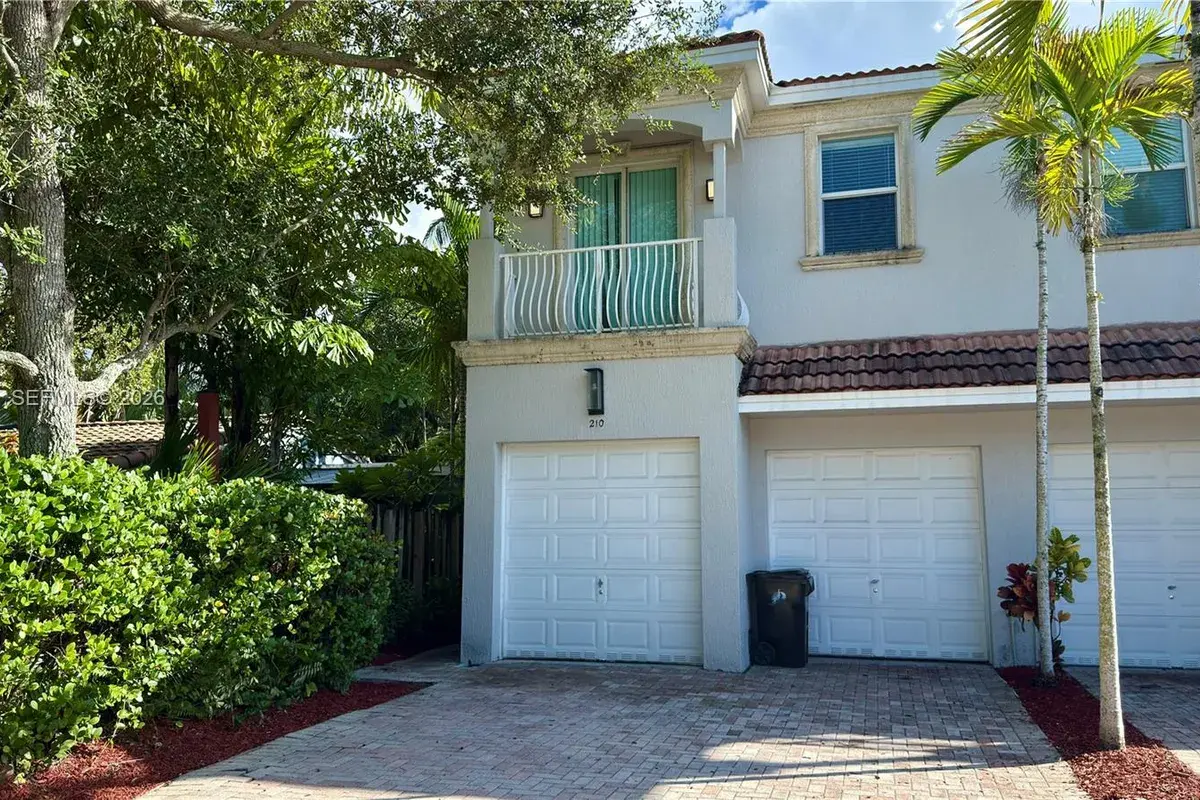 210 SW 9th St # 210, Fort Lauderdale FL 33315