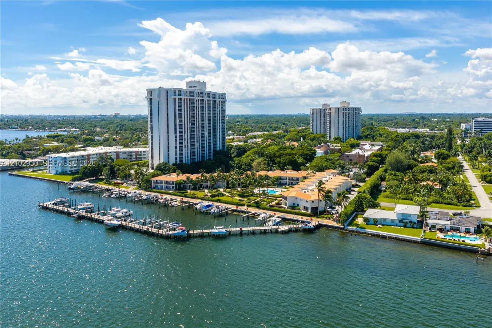 1566 NE Quayside Ter # D14, Miami FL 33138