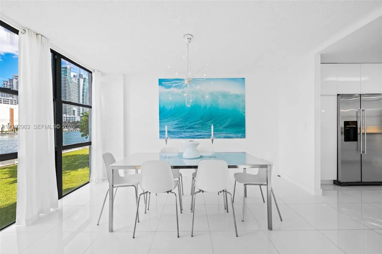 800 Parkview Dr # 221, Hallandale Beach FL 33009