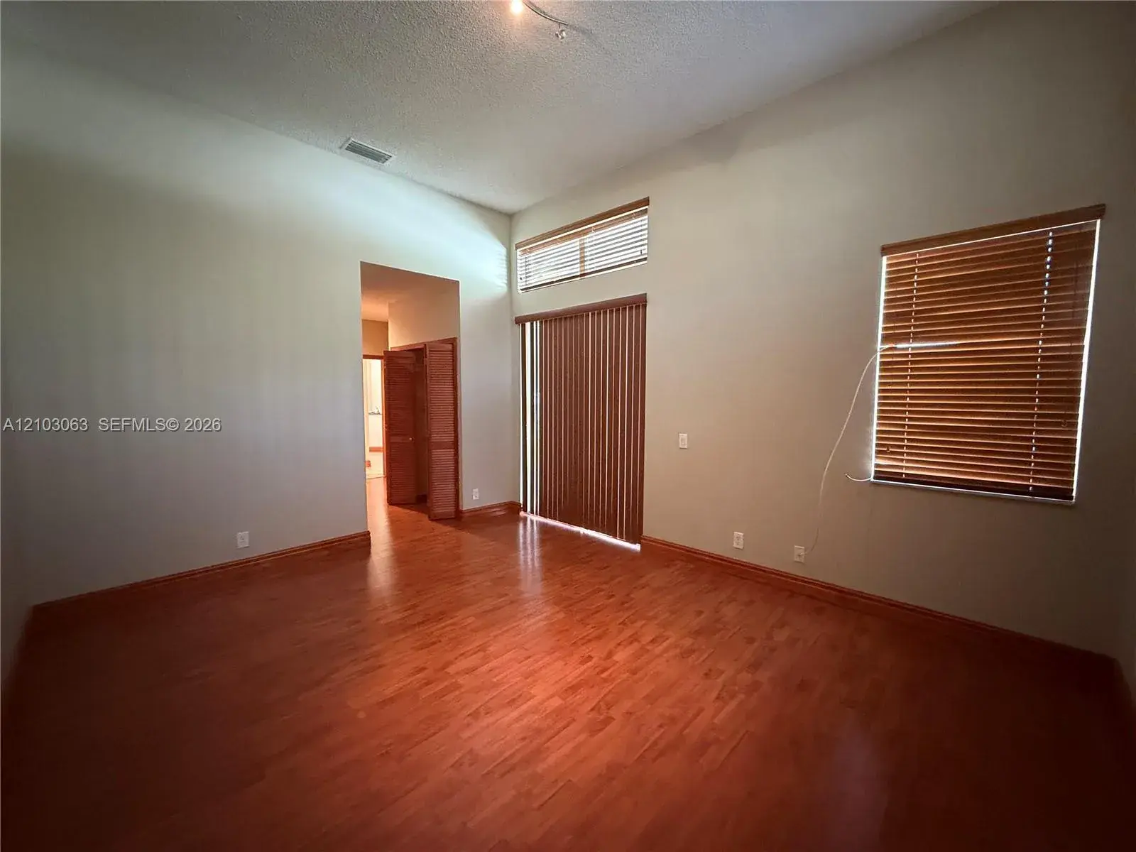 1319 Camellia Cir, Weston FL 33326