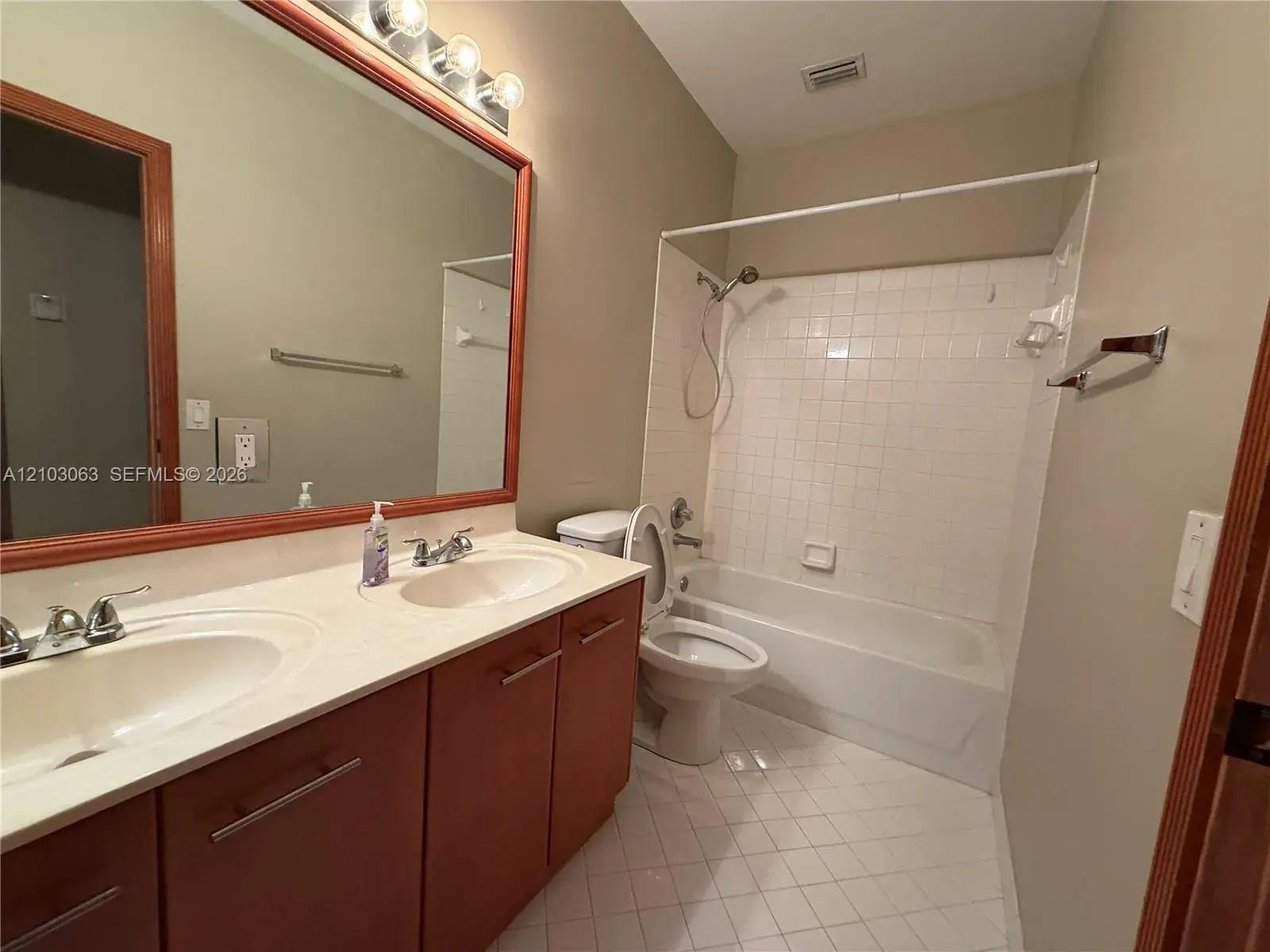 1319 Camellia Cir, Weston FL 33326
