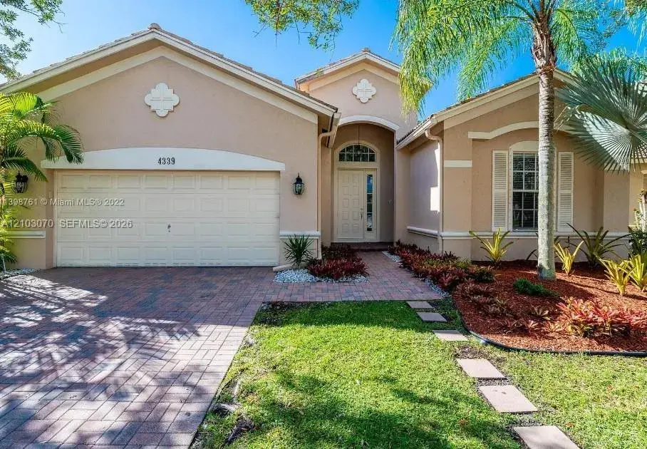 4339 W Whitewater Ave, Weston FL 33332