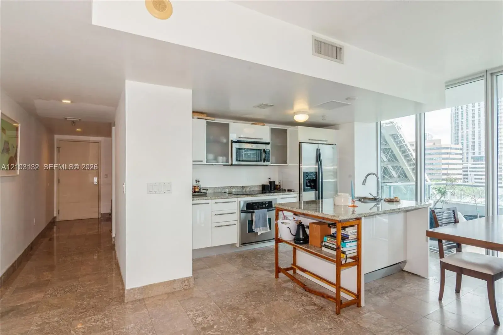 185 SW 7th St # 703, Miami FL 33130