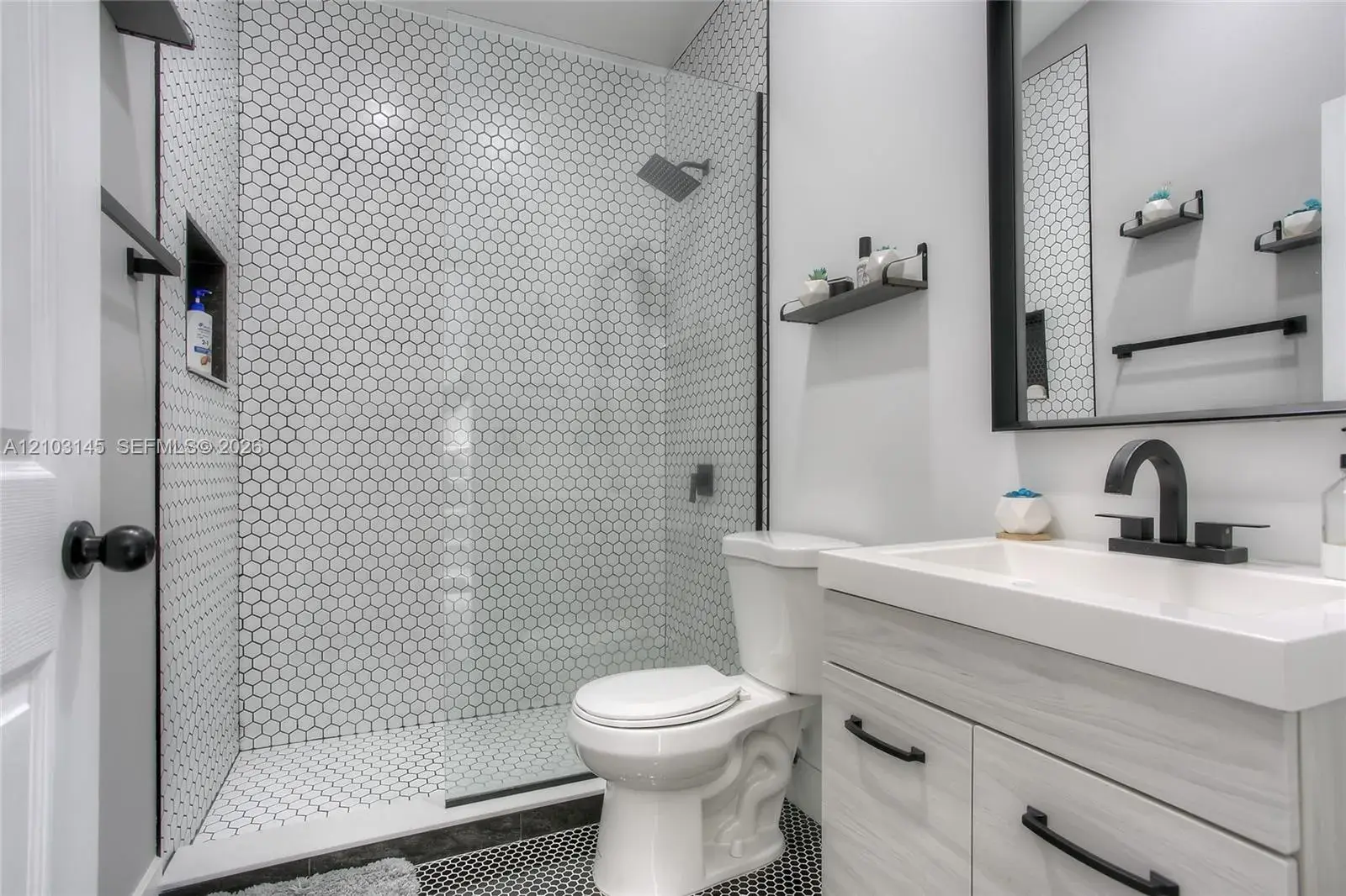11611 SW 10th Ct, Pembroke Pines FL 33025