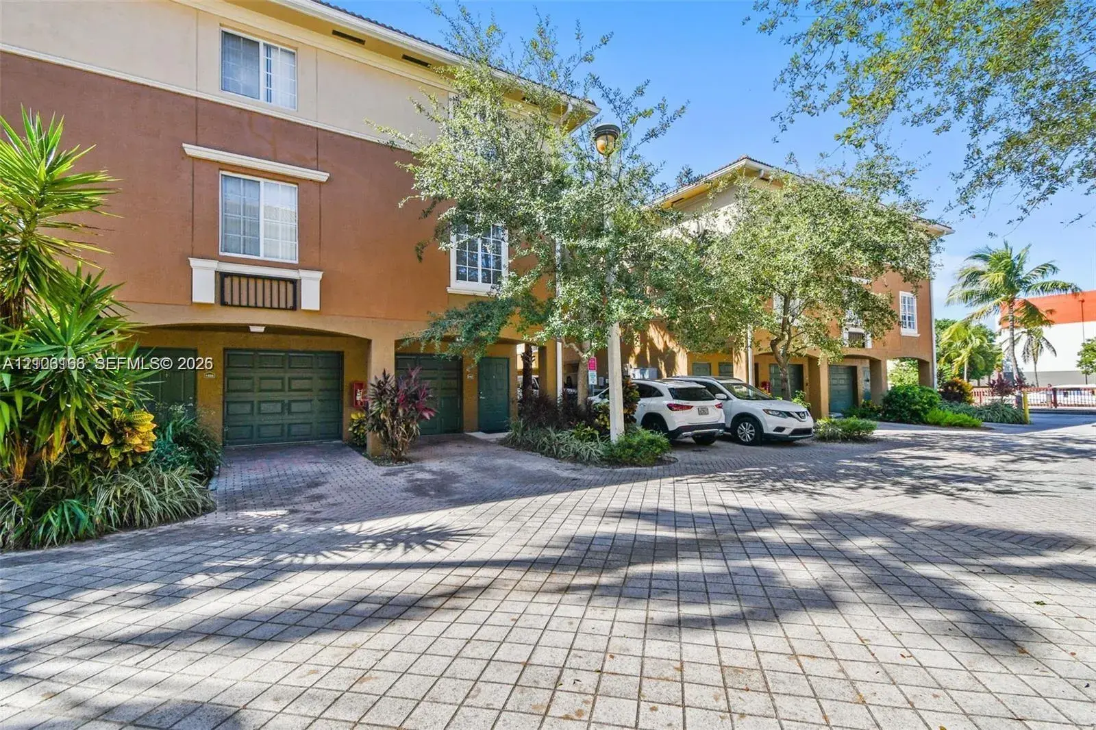2945 NE 185th St # 1407, Aventura FL 33180