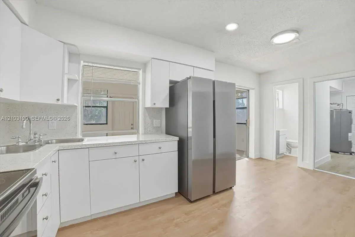 3932 NW 39th Ave, Lauderdale Lakes FL 33309