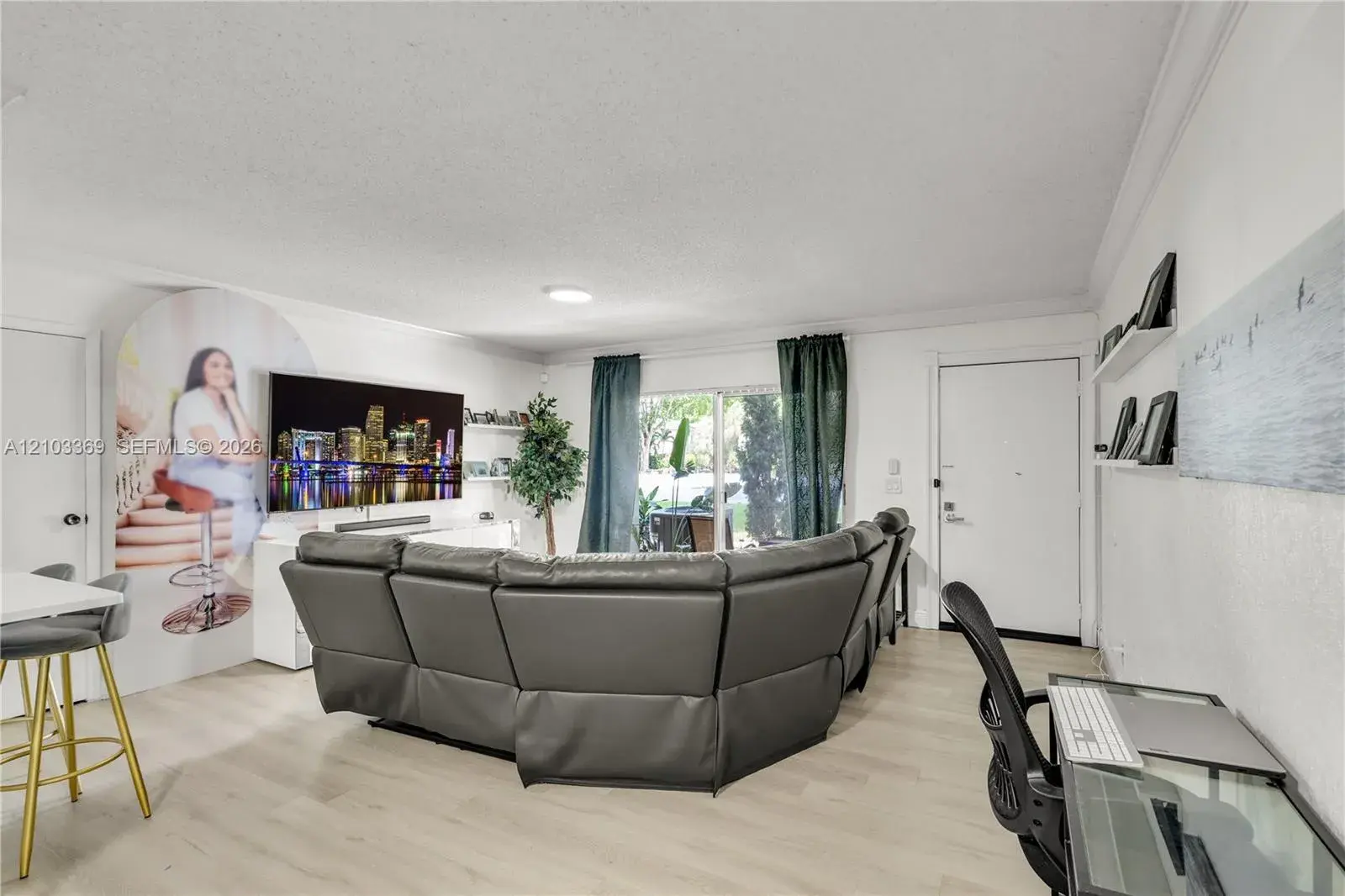 5850 NW 57th Ave # 3, Tamarac FL 33319