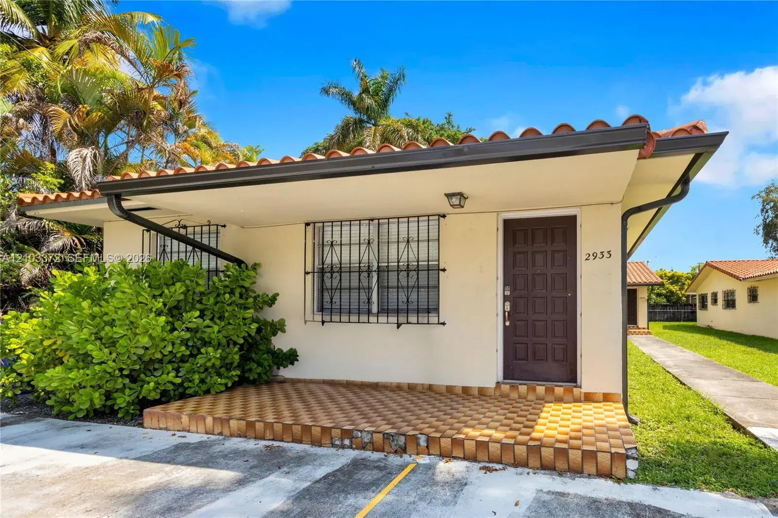2935 SW 35th Ave, Miami FL 33133
