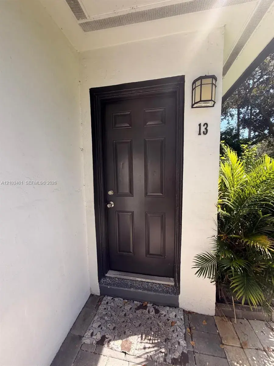 1821 Thomas St # 13, Hollywood FL 33020