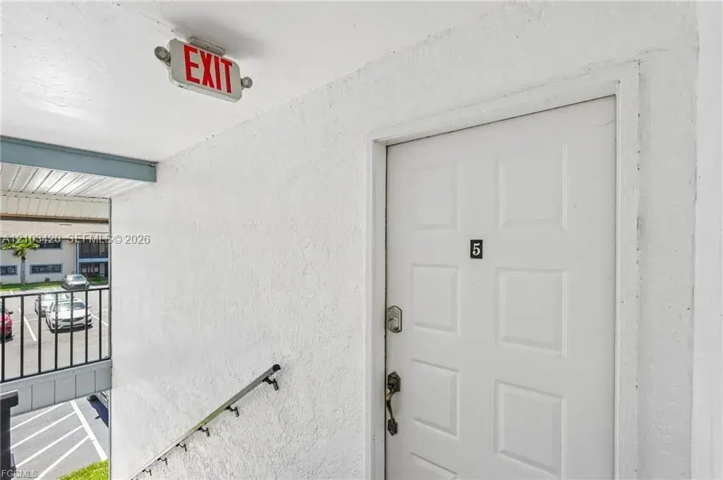 17420 BIRCHWOOD LN # 5, Fort Myers FL 33908