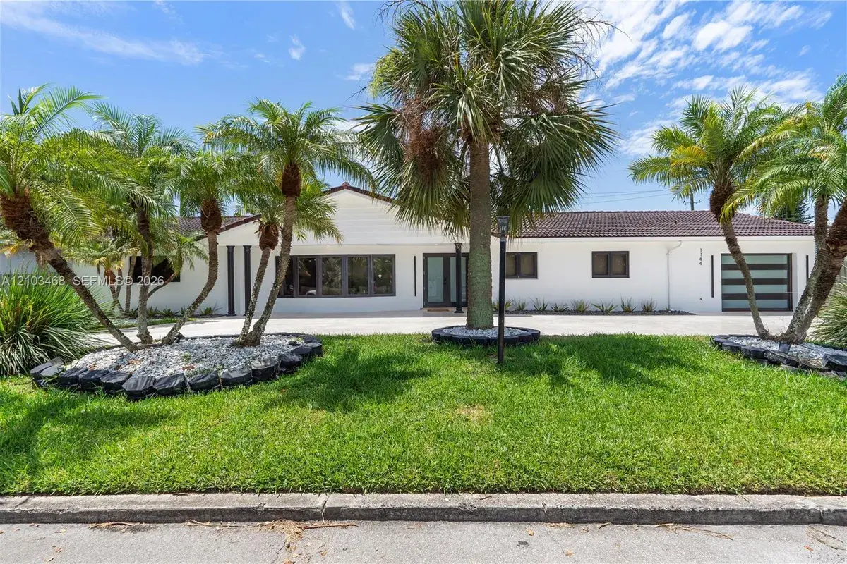 1144 Adams St, Hollywood FL 33019