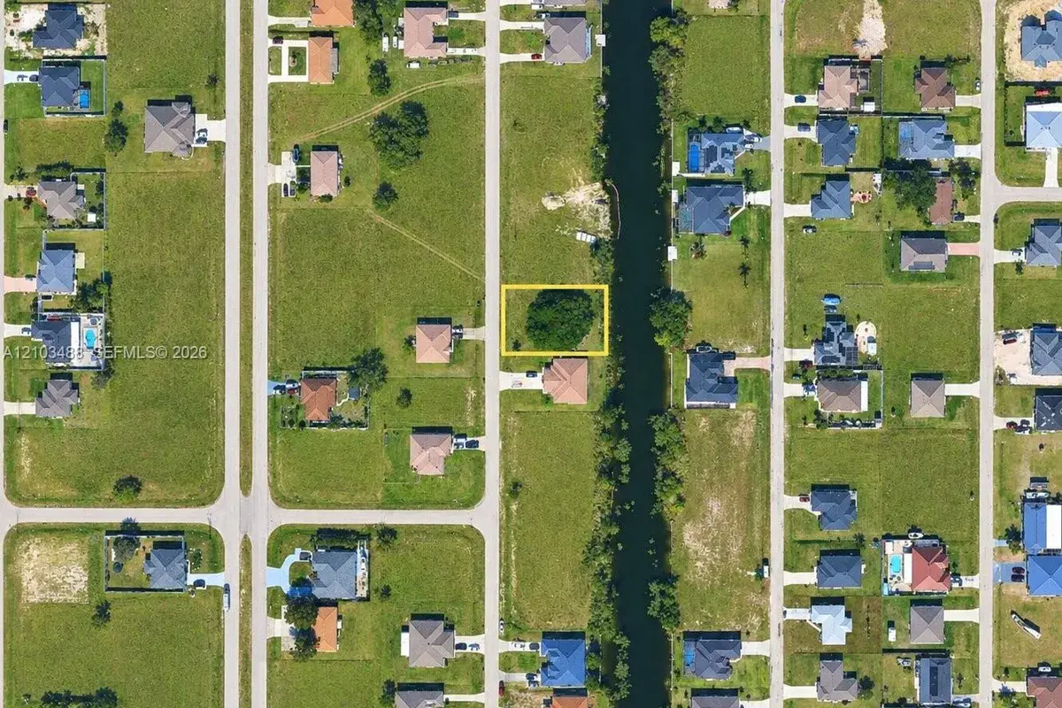 1403 NE 8th PL, Cape Coral FL 33909