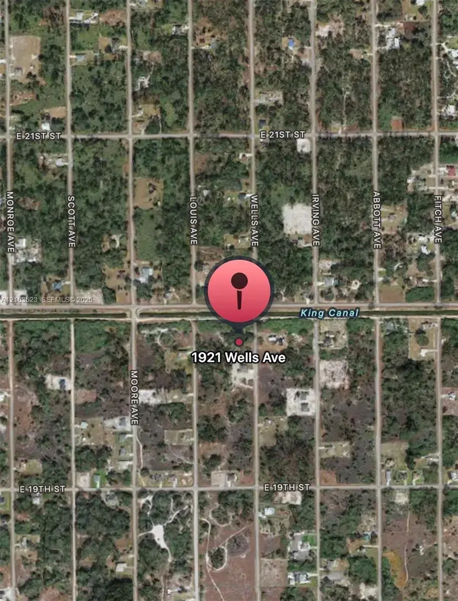 1921 WELLS AVE, Lehigh Acres FL 33972