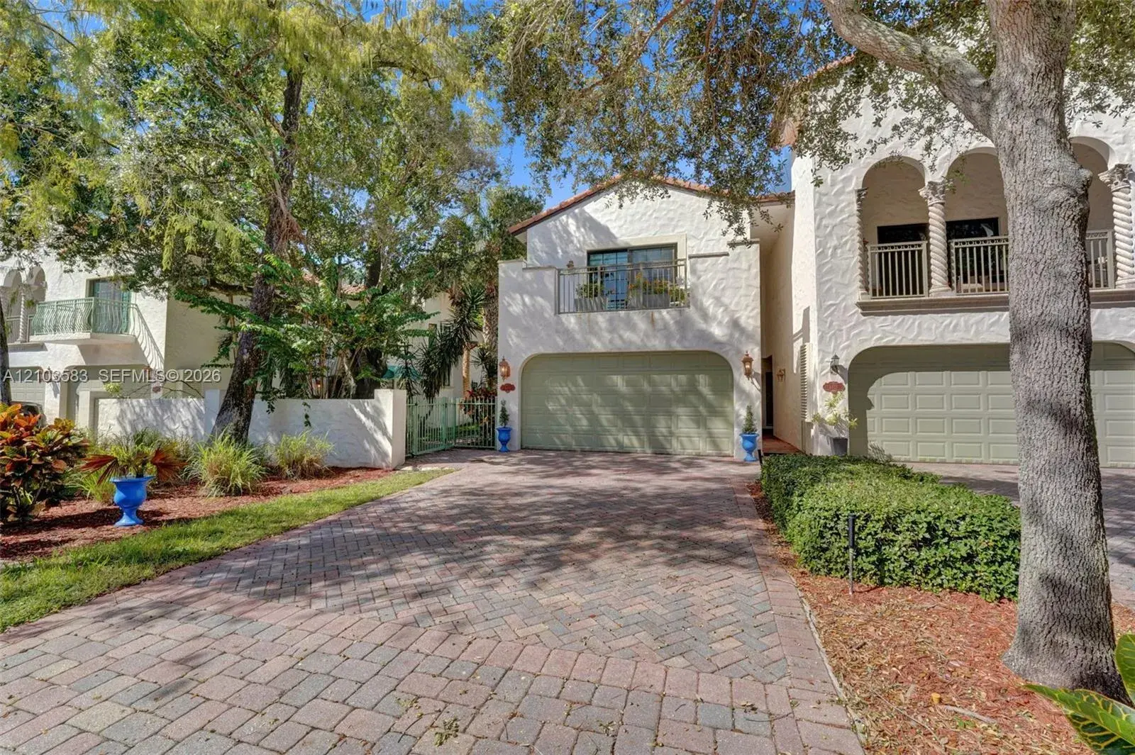 4419 Hidden Harbour Ter, Dania Beach FL 33312