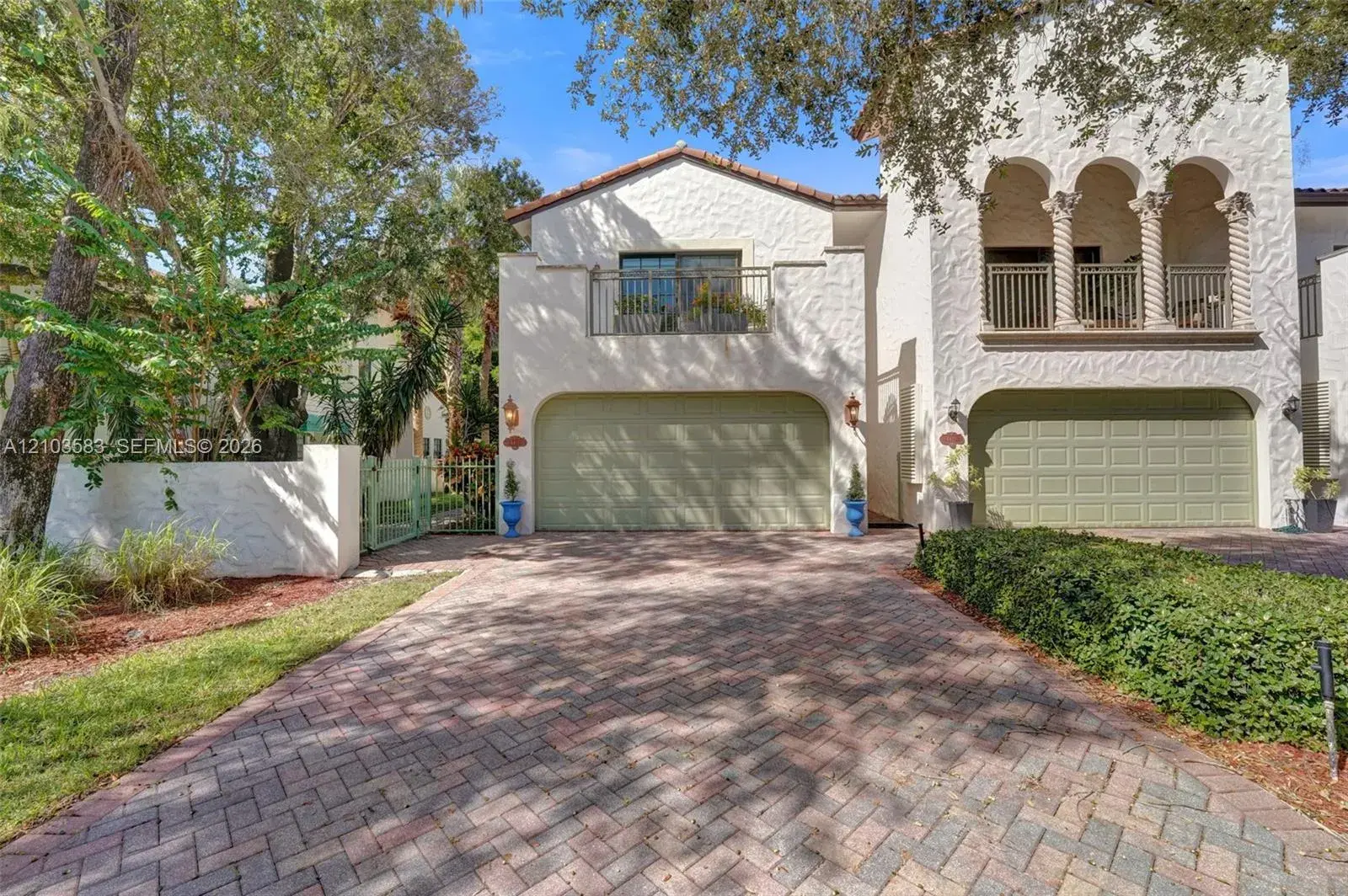 4419 Hidden Harbour Ter, Dania Beach FL 33312