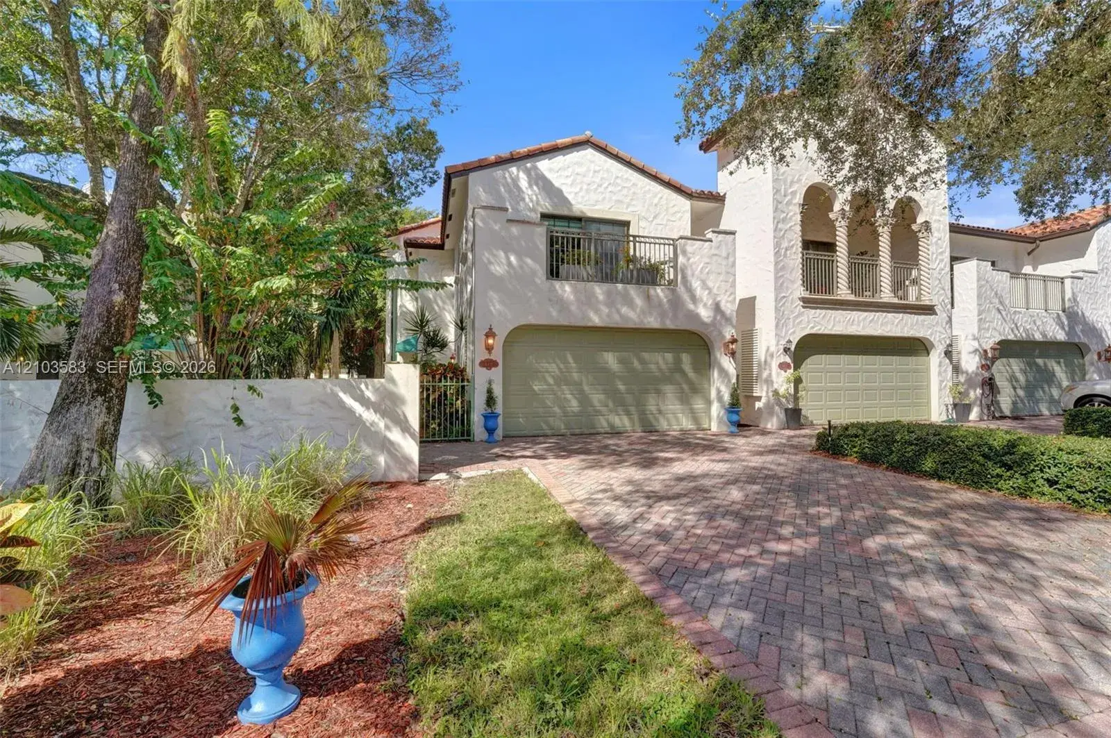 4419 Hidden Harbour Ter, Dania Beach FL 33312