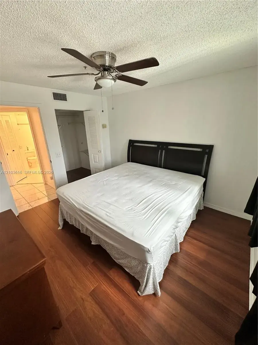 420 S Park Rd # 308, Hollywood FL 33021