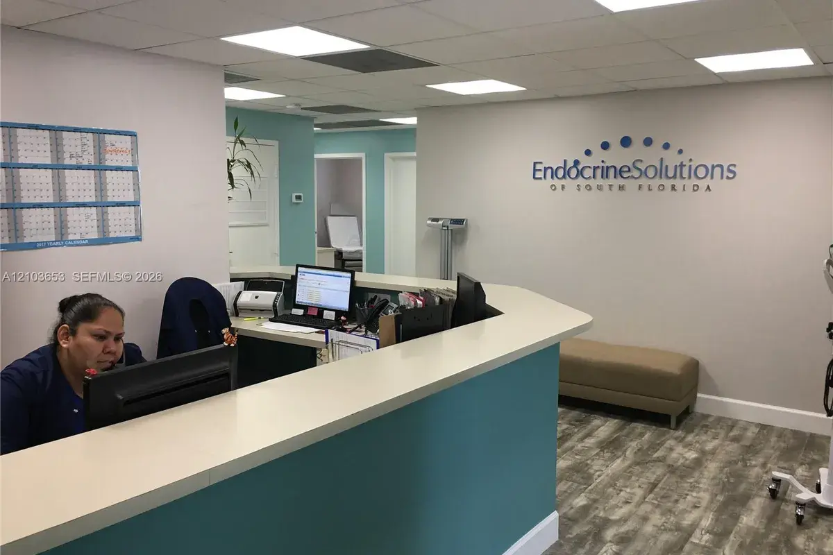2695 S Le Jeune Rd # 203, Coral Gables FL 33134