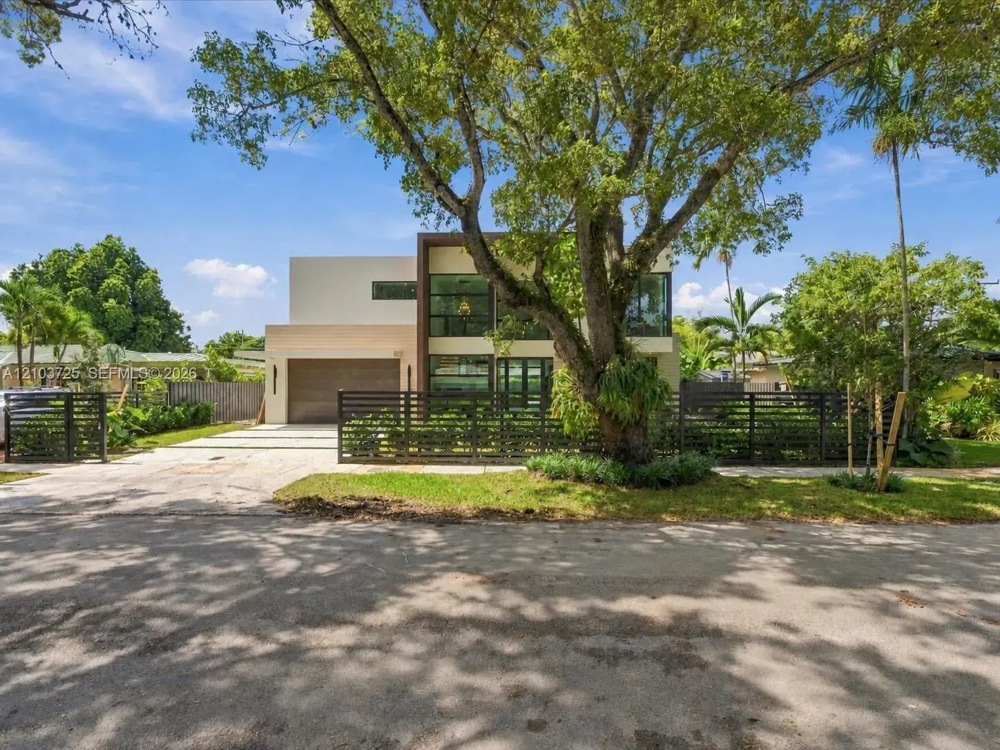8220 SW 62nd Ct, Miami FL 33143
