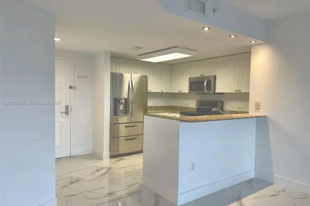 19501 W Country Club Dr # 406, Aventura FL 33180