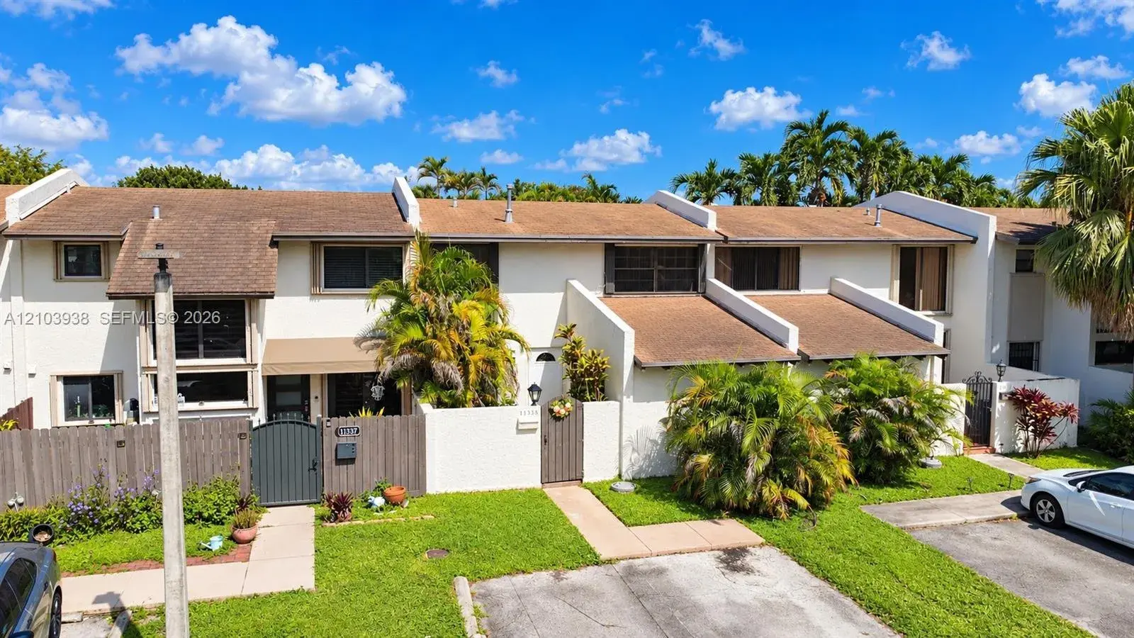 11335 SW 71st Ln, Miami FL 33173