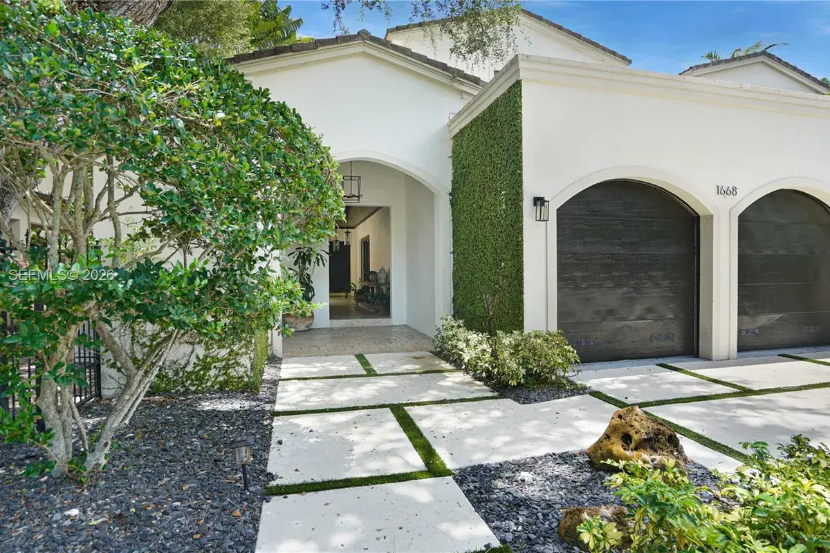 1668 Micanopy Ave, Miami FL 33133