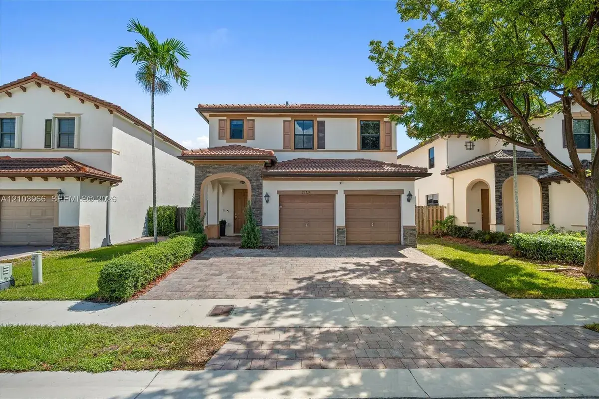 22759 SW 93rd Ct, Cutler Bay FL 33190