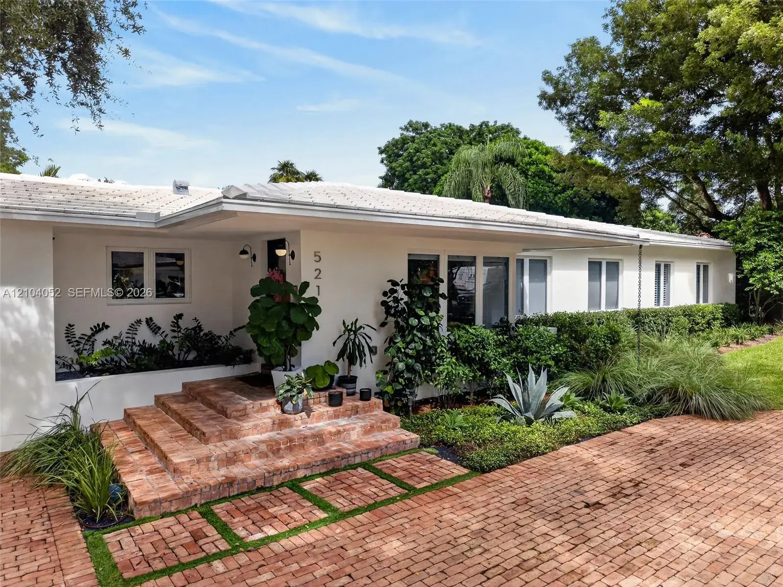 521 San Juan Dr, Coral Gables FL 33143