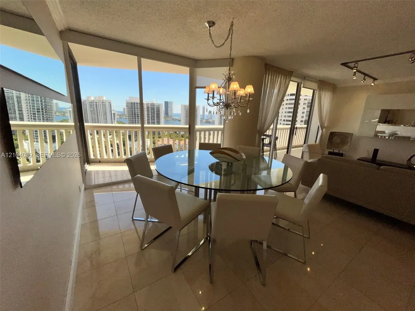 1000 W Island Blvd # 2707, Aventura FL 33160