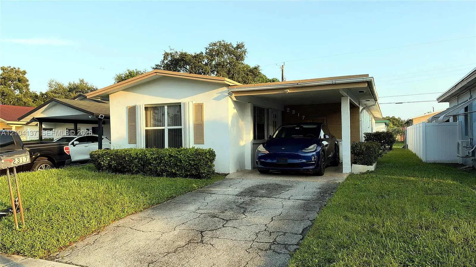 2317 Hope St, Hollywood FL 33020