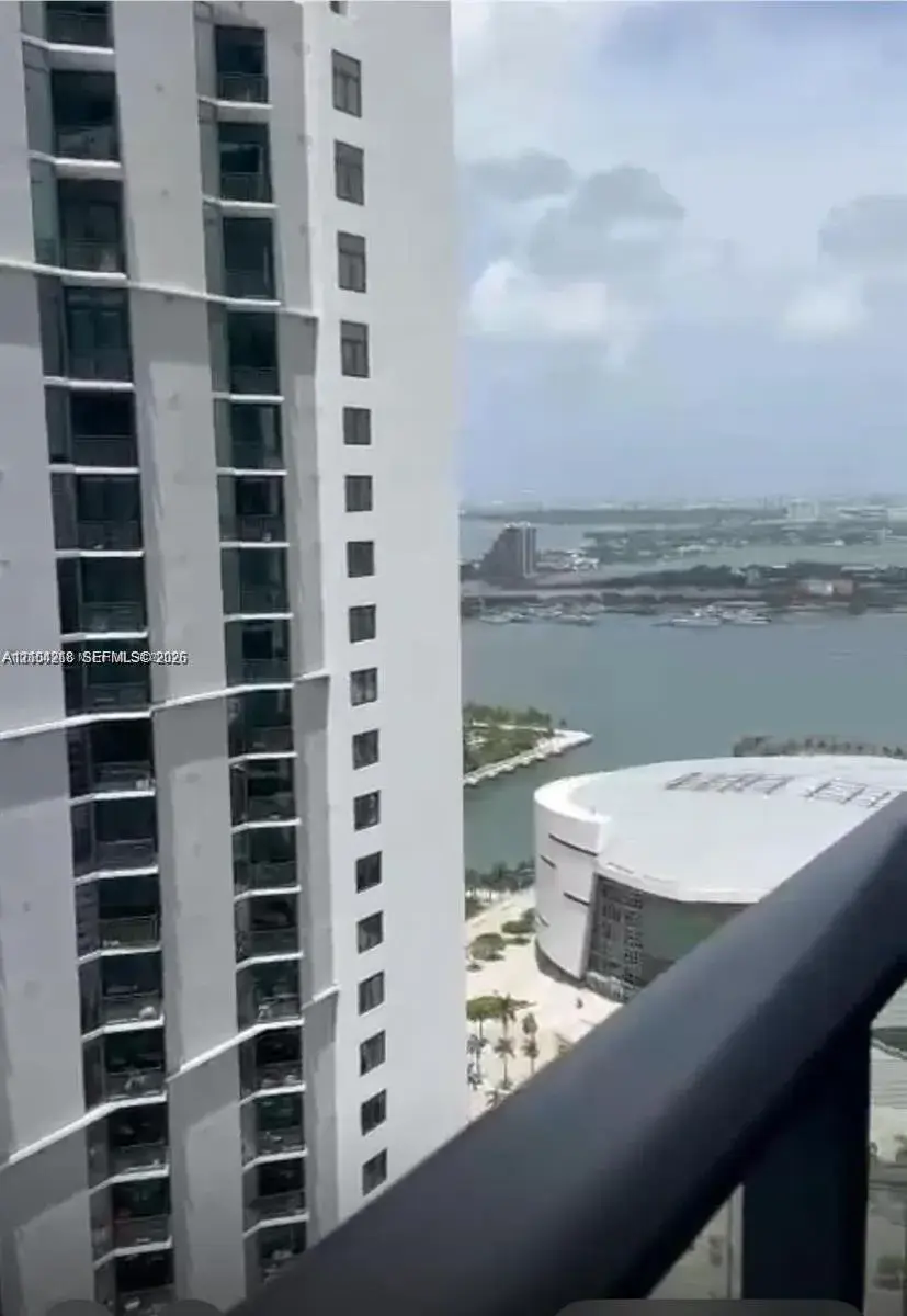 159 NE 6th St # 3513, Miami FL 33132