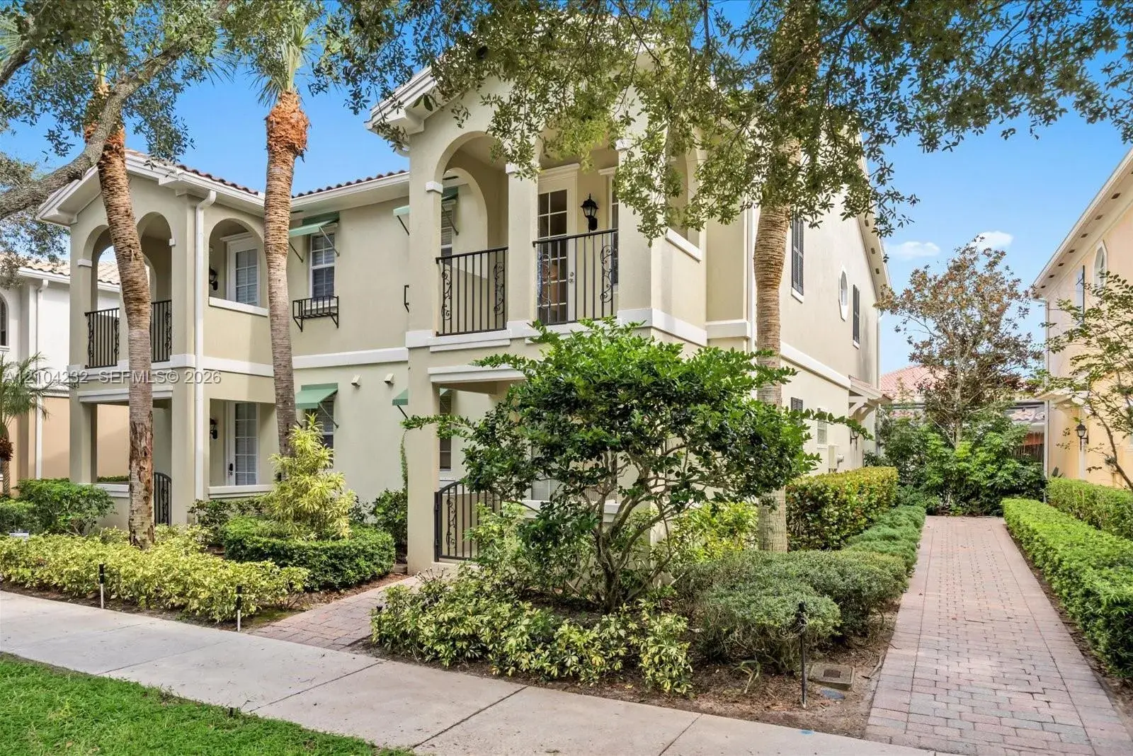 141 Rivinia Dr, Jupiter FL 33458